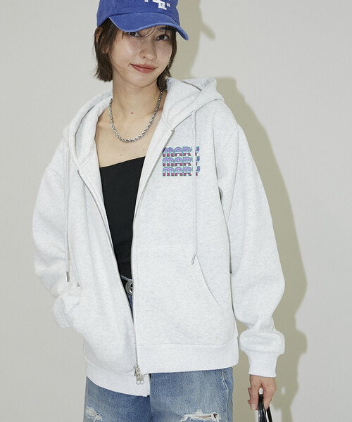 PUBLUX(パブリュクス)の「マリマリマリー×PUBLUX かなめvsレイジ プリントジップスウェットパーカー/裏起毛【限定展開】(パーカー・メンズ・ブラック/ライトグレー/ラベンダー・LARGE/MEDIUM)」の11枚目の写真