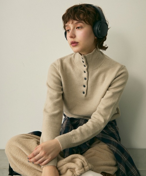 front button high neck knit / フロントボタンハイネックニット
