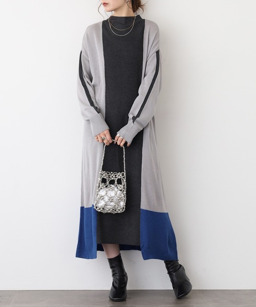 Anna Nicola(アンナニコラ)の「Anna Nicola 編地切り替え配色ニットワンピース(ワンピース・レディース・グレイッシュベージュ/ブラック/カーキ・38)」の11枚目の写真