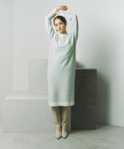 BIANCA(ビアンカ)の「【1枚でコーデが完成】ニュアンスカラーニットワンピース(ワンピース・レディース・ベージュ/グリーン/グレー系その他・38)」の6枚目の写真