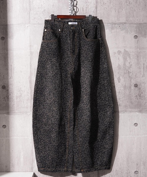 1111clothing(ワンフォークロージング)の「レオパード デニムカーブパンツ / Leopard Denim Curve Pants(デニムパンツ・メンズ・ブラック・S/M/L/XL)」の3枚目の写真
