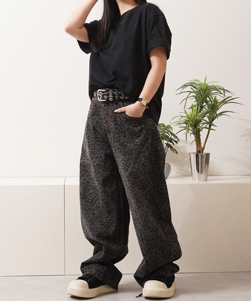 1111clothing(ワンフォークロージング)の「レオパード デニムカーブパンツ / Leopard Denim Curve Pants(デニムパンツ・メンズ・ブラック・S/M/L/XL)」の22枚目の写真