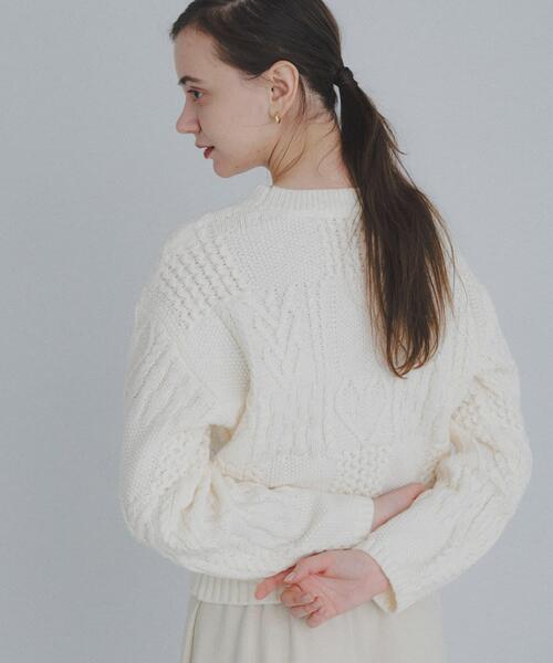 URBAN RESEARCH Sonny Label（アーバンリサーチサニーレーベル）の「パッチワークハートケーブルニット（ニット/セーター・レディース・チャコールグレー/オフホワイト/レッド・FREE）」の4枚目の写真