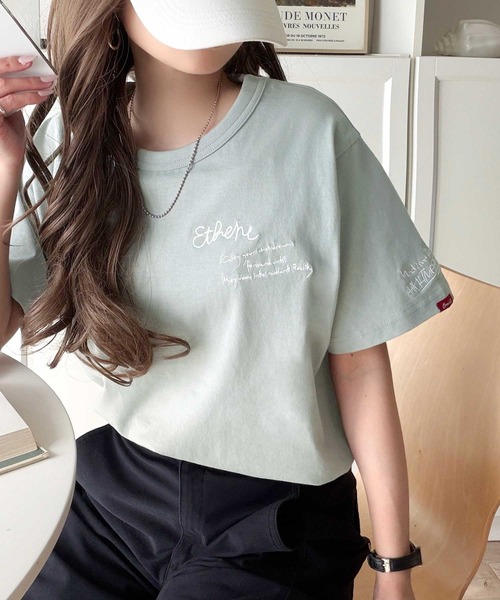 classicalelf(クラシカルエルフ)の「オーガニックコットン使用◎前後ダブル刺繍で、後姿だってぬかりなくかわいい♪ 綿100%グラフィック飛び刺繍Tシャツ (半袖)(Tシャツ/カットソー・レディース・オフホワイト/オートミール/チャコール/その他1/グリーン・X-LARGE/SMALL/MEDIUM/LARGE)」の8枚目の写真