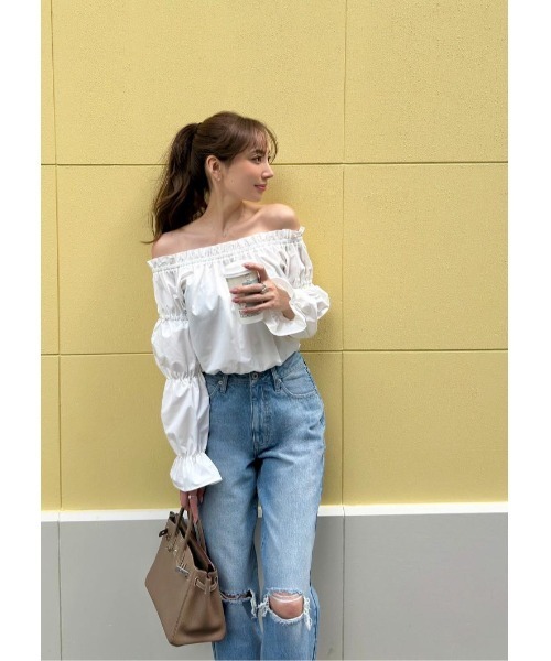 LUDICRUM（ルーディクルム）の「Off shoulder blouse（シャツ/ブラウス・レディース・ブラック/オフホワイト/ライトイエロー・FREE）」の10枚目の写真