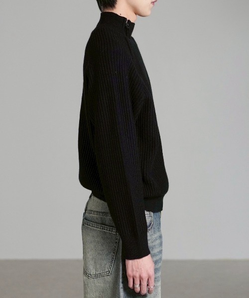 Chikashitsu +(チカシツプラス)の「【Chikashitsu +】shoulder zipper rib knit / 【チカシツプラス】ショルダージッパーリブニット(ニット/セーター・メンズ・ブラック/ブラウン/カーキ・ONE SIZE)」の7枚目の写真