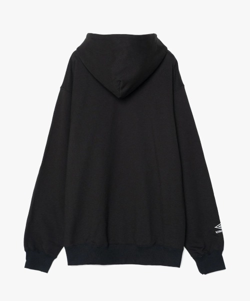 UMBRO（アンブロ）の「UMBRO Hoodie [Kosuke Kawamura×Umbro]（アンブロ フーディ [河村康輔×アンブロ]）（パーカー・メンズ・ブラック/ホワイト・MEDIUM/LARGE）」の6枚目の写真
