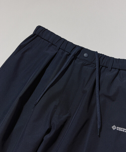 +phenix（プラスフェニックス）の「+phenix/プラスフェニックス 別注 GORE-TEX WINDSTOPPER PACKABLE SLACKS PANTS【セットアップ対応】/ゴアテックス ウインドストッパー パッカブル スラックス（その他パンツ・メンズ・チャコールグレー/ブラック/ネイビー・SMALL/MEDIUM/LARGE）」の8枚目の写真