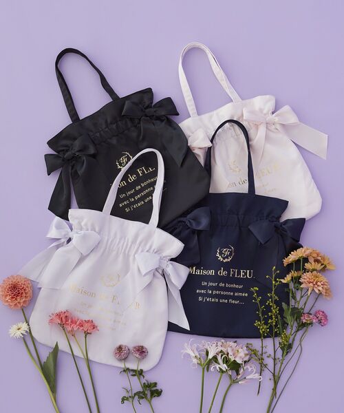 Maison de FLEUR(メゾンドフルール)の「ダブルリボンギャザートートバッグ(トートバッグ・レディース・ピンク/ラベンダー/ネイビー/ブラック・FREE)」の5枚目の写真