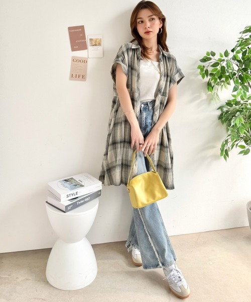 classicalelf(クラシカルエルフ)の「ワンピ風にも、シャツ風にも♪パナマ生地のチェック柄がポイント。フレンチスリーブチェックチュニック(シャツ/ブラウス・レディース・ブルー/ネイビー/ベージュ・MEDIUM/LARGE/X-LARGE/SMALL)」の5枚目の写真
