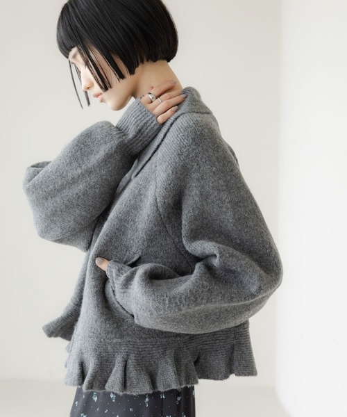 LOWRYS FARM（ローリーズファーム）の「エリニットフリルブルゾン 640855（ブルゾン・レディース・アイボリー/ブラック/グレー/グリーン・FREE）」の20枚目の写真