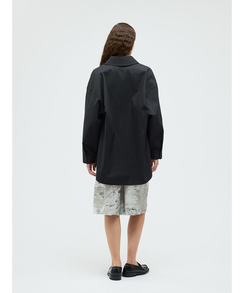 mizuiroind(ミズイロインド)の「mizuiro ind ダブルクロスワイドシャツブルゾン(その他アウター・レディース・チャコールグレー/ブラック/サンドベージュ・FREE)」の15枚目の写真