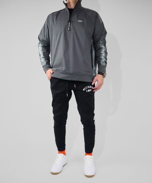 LUXE/R GOLF(ラグジュ ゴルフ)の「(RM)【LUXE/R GOLF】ストレッチ ブロード メッシュ切替え スタンド ハーフZIP(ナイロンジャケット・メンズ・ベージュ系/カーキ系/ブラック/チャコールグレー・LARGE/X-LARGE/MEDIUM)」の18枚目の写真