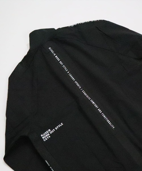 LUXE/R GOLF(ラグジュ ゴルフ)の「(RM)【LUXE/R GOLF】ストレッチ ブロード メッシュ切替え スタンド ハーフZIP(ナイロンジャケット・メンズ・ベージュ系/カーキ系/ブラック/チャコールグレー・LARGE/X-LARGE/MEDIUM)」の5枚目の写真