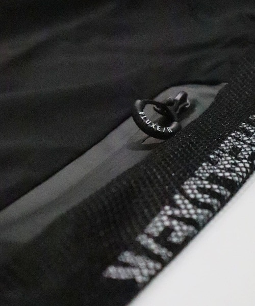 LUXE/R GOLF(ラグジュ ゴルフ)の「(RM)【LUXE/R GOLF】ストレッチ ブロード メッシュ切替え スタンド ハーフZIP(ナイロンジャケット・メンズ・ベージュ系/カーキ系/ブラック/チャコールグレー・LARGE/X-LARGE/MEDIUM)」の8枚目の写真