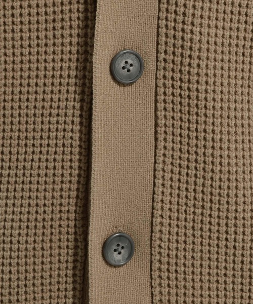 BAYFLOW(ベイフロー)の「TIDYニットカーディガン(カーディガン/ボレロ・メンズ・ベージュ/サックスブルー・MEDIUM/LARGE)」の4枚目の写真