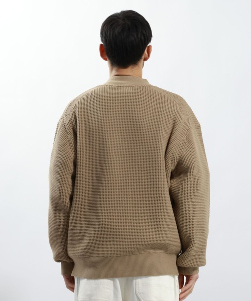 BAYFLOW(ベイフロー)の「TIDYニットカーディガン(カーディガン/ボレロ・メンズ・ベージュ/サックスブルー・MEDIUM/LARGE)」の9枚目の写真