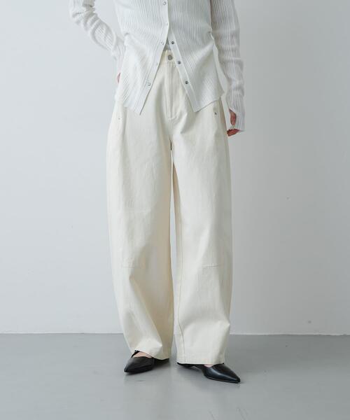 SENSE OF PLACE by URBAN RESEARCH（センスオブプレイスバイアーバンリサーチ）の「バレルレッグチノパンツ（その他パンツ・レディース・アイボリー/チャコールグレー/ベージュ・MEDIUM/LARGE/SMALL）」の8枚目の写真