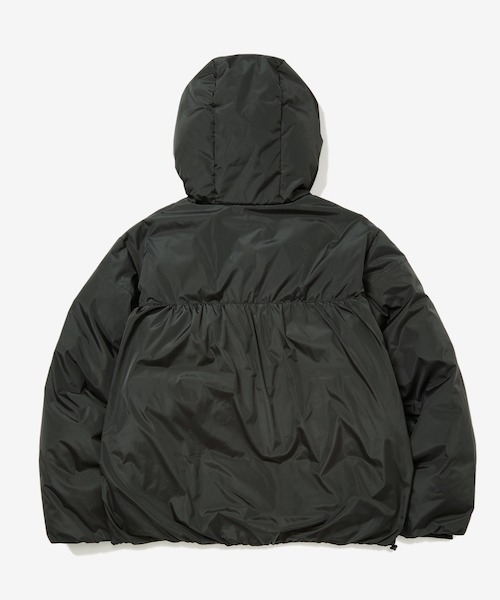 rehacer(レアセル)の「rehacer : Drape Gather Dolman Jacket / ドレープ ギャザー ドルマン ジャケット(ダウンジャケット/コート・レディース・ブラック/ブルー・SMALL)」の3枚目の写真