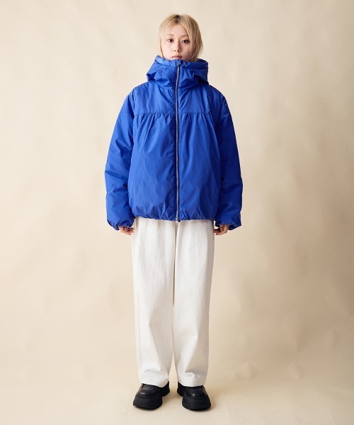 rehacer(レアセル)の「rehacer : Drape Gather Dolman Jacket / ドレープ ギャザー ドルマン ジャケット(ダウンジャケット/コート・レディース・ブラック/ブルー・SMALL)」の13枚目の写真