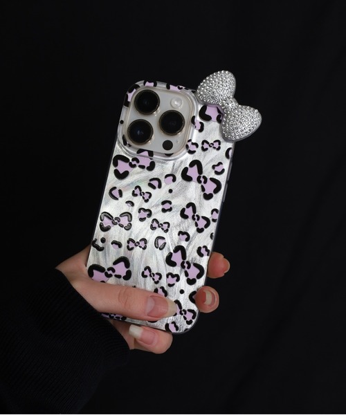 Vini(ヴィニ)の「ギャルコア ハート柄 立体リボン iPhoneケース(iPhone17・13・14・15・16対応)(スマホケース/カバー・レディース・シルバー/ピンク・iPhone 14/iPhone 17/iPhone 13/iPhone 16/iPhone 15)」の6枚目の写真