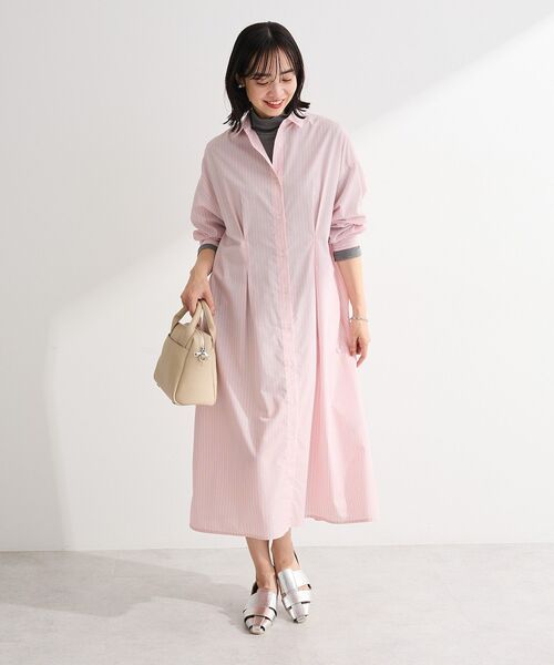 Green Parks(グリーンパークス)の「イージーケア抜け衿ウエストタックシャツワンピース(ワンピース・レディース・ネイビー/ブルー/ピンク/グリーン・FREE)」の6枚目の写真