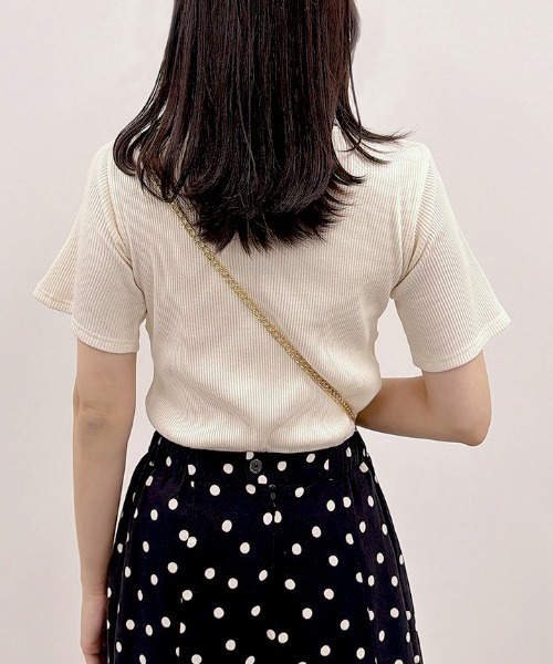 CLOTHY(クロシィ)の「【上品に、さりげなく。レースで仕込む女っぽさ】レース使いハートネックテレコT(Tシャツ/カットソー・レディース・アイボリー/ホワイト系/ブラック系/ブラック/パープル・MEDIUM/LARGE)」の8枚目の写真