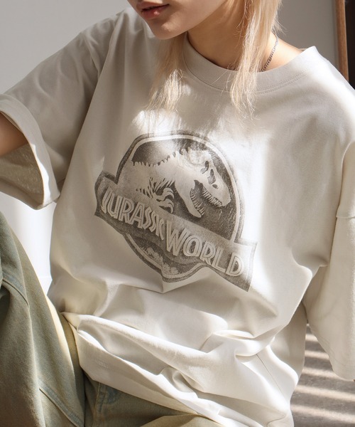CORPUS SELECT(コーパストーキョー)の「【シネマコレクション】アソートデザイン ユーズド風 クルーネック Tシャツ (ユニバーサル・ワーナー)(Tシャツ/カットソー・メンズ・ホワイト系2/ブラック系1/ブラック系2/ブラック系3/ブラック系4/ホワイト系1/ホワイト系3/ホワイト系4・LL/L/M)」の3枚目の写真