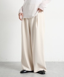 studio CLIP（スタディオクリップ）の「綺麗めタックストレートパンツ[プチ・プラスサイズあり]（その他パンツ）」