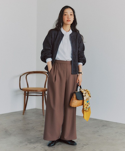 studio CLIP（スタディオクリップ）の「綺麗めタックストレートパンツ[プチ・プラスサイズあり]（その他パンツ・レディース・ダークグレー/ブラウン/アイボリー・ﾌﾘｰ(L)/PF/FREE）」の8枚目の写真