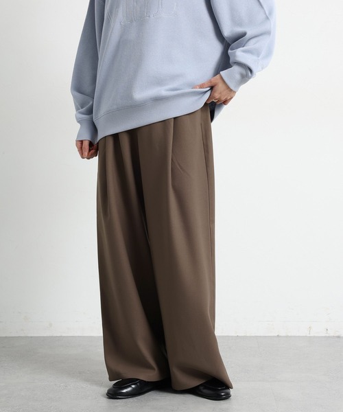 studio CLIP（スタディオクリップ）の「綺麗めタックストレートパンツ[プチ・プラスサイズあり]（その他パンツ・レディース・ダークグレー/ブラウン/アイボリー・ﾌﾘｰ(L)/PF/FREE）」の9枚目の写真