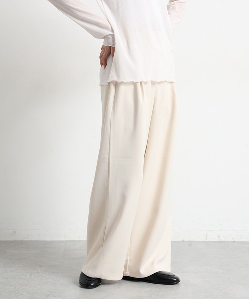 studio CLIP（スタディオクリップ）の「綺麗めタックストレートパンツ[プチ・プラスサイズあり]（その他パンツ・レディース・ダークグレー/ブラウン/アイボリー・ﾌﾘｰ(L)/PF/FREE）」の14枚目の写真