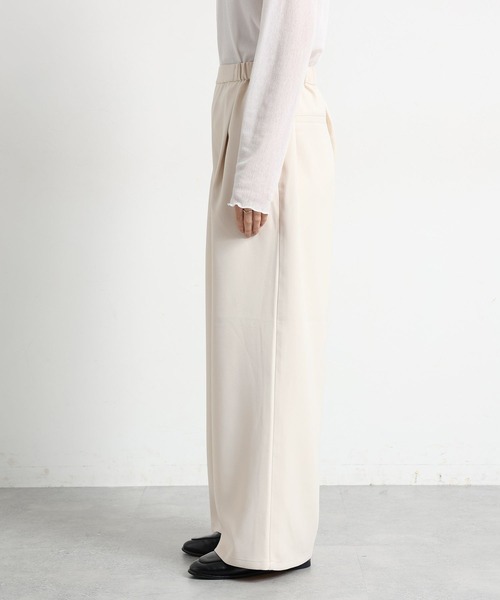 studio CLIP（スタディオクリップ）の「綺麗めタックストレートパンツ[プチ・プラスサイズあり]（その他パンツ・レディース・ダークグレー/ブラウン/アイボリー・ﾌﾘｰ(L)/PF/FREE）」の19枚目の写真