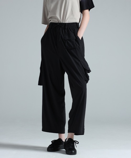 Y-3（ワイスリー）の「Y-3 UT STRAIGHT PANTS（カーゴパンツ・メンズ・ブラック・X-LARGE/LARGE/MEDIUM/SMALL/X-SMALL/XX-SMALL）」の5枚目の写真