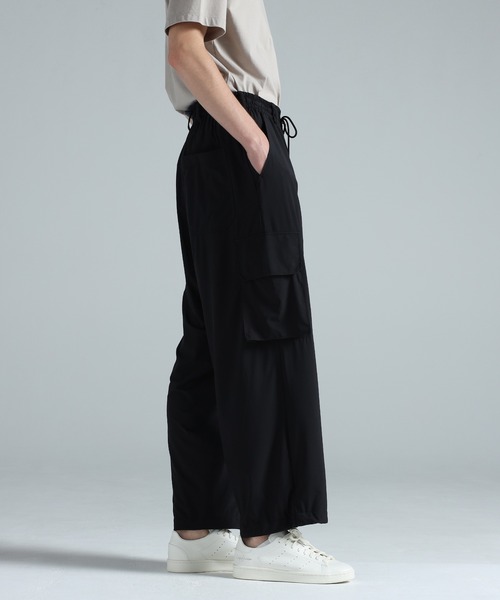 Y-3（ワイスリー）の「Y-3 UT STRAIGHT PANTS（カーゴパンツ・メンズ・ブラック・X-LARGE/LARGE/MEDIUM/SMALL/X-SMALL/XX-SMALL）」の4枚目の写真