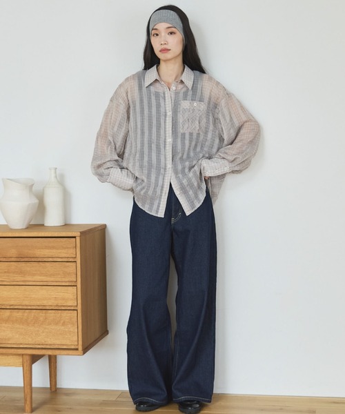 Doux archives(ドゥアルシーヴ)の「【ZOZO限定】チェックシアーボリュームスリーブシャツ(シャツ/ブラウス・レディース・ベージュ/ブラウン/チャコールグレー・FREE)」の4枚目の写真