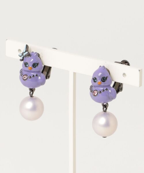 ANNA SUI(アナスイ)の「ひよこモチーフ イヤリング(イヤリング・レディース・イエロー/パープル・ONE SIZE)」の3枚目の写真