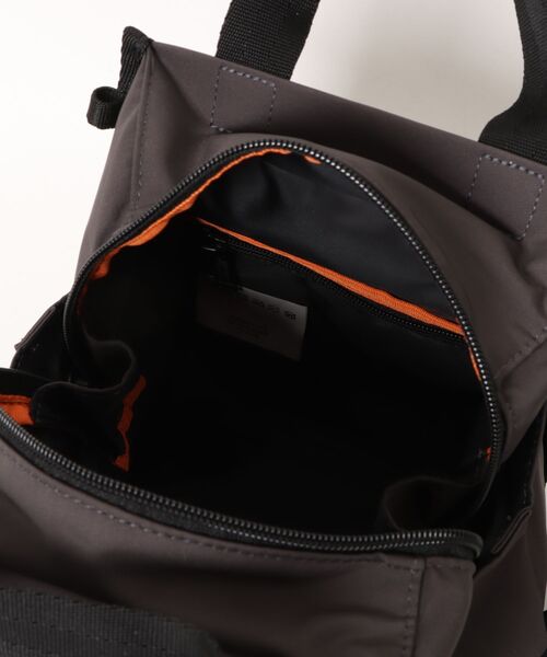 UNIVERSAL OVERALL(ユニバーサルオーバーオール)の「2WAY mini shoulder / ショルダーバッグ(ショルダーバッグ・レディース・チャコール/ベージュ/ラベンダー/ブラック/レッド・FREE)」の12枚目の写真