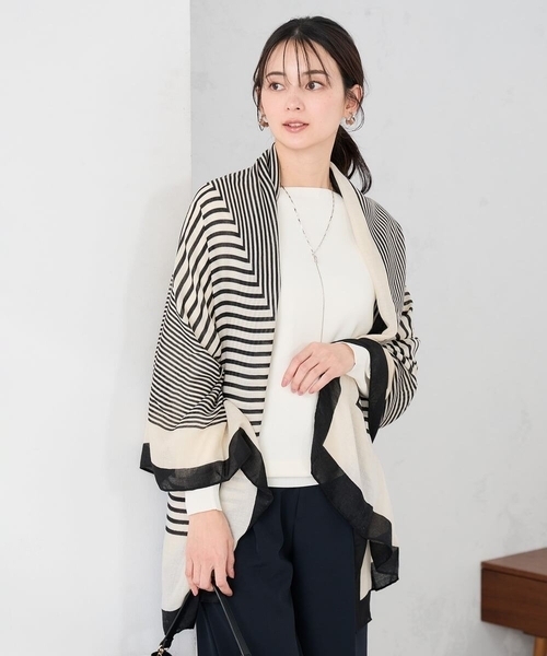 a.v.v（アーヴェヴェ）の「大判ストール（ストール/ショール・レディース・ブラック・38）」の2枚目の写真