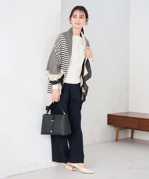 a.v.v（アーヴェヴェ）の「大判ストール（ストール/ショール・レディース・ブラック・38）」の4枚目の写真