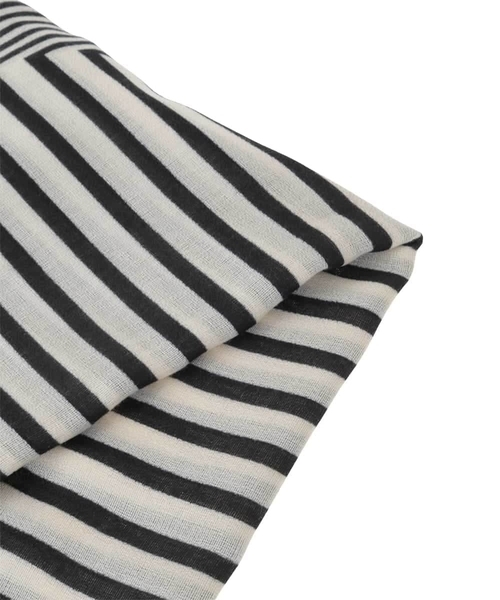 a.v.v（アーヴェヴェ）の「大判ストール（ストール/ショール・レディース・ブラック・38）」の7枚目の写真