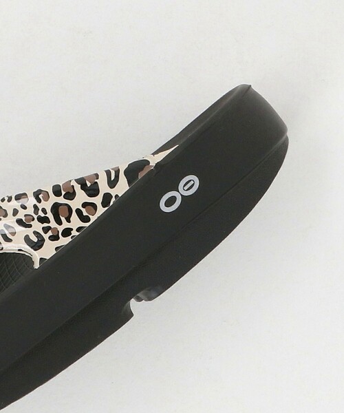 OOFOS(ウーフォス)の「<OOFOS> OOlalaLuxe Limited(サンダル・レディース・その他1・24cm/23cm/25cm)」の13枚目の写真