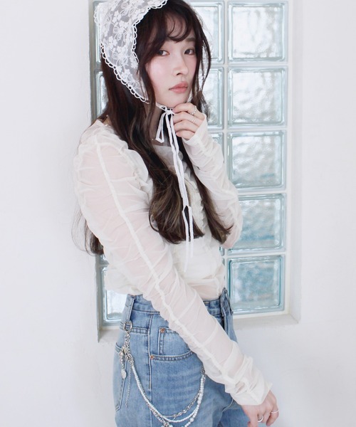 Reurie'(レウリィ)の「シャーリングシアートップス 春服 春 レイヤード ギャザー インナー 透け感 カジュアル シンプル(Tシャツ/カットソー・レディース・ブラック/アイボリー/ブルー・FREE)」の11枚目の写真