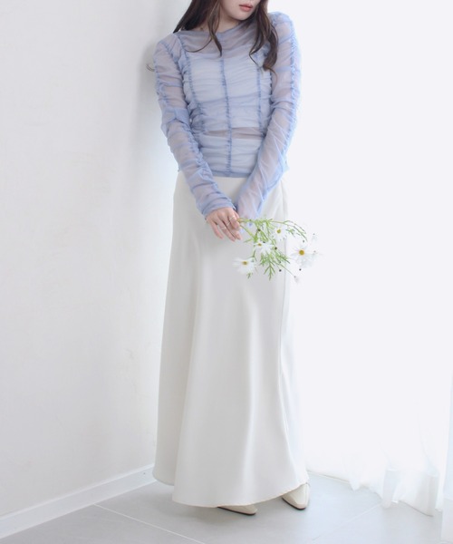 Reurie'(レウリィ)の「シャーリングシアートップス 春服 春 レイヤード ギャザー インナー 透け感 カジュアル シンプル(Tシャツ/カットソー・レディース・ブラック/アイボリー/ブルー・FREE)」の21枚目の写真