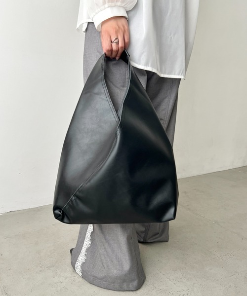 wears(ウェアーズ)の「【A4収納可】PUワンハンドルショルダーバッグ トートバッグ(トートバッグ・レディース・ブラック/シルバー・FREE)」の13枚目の写真
