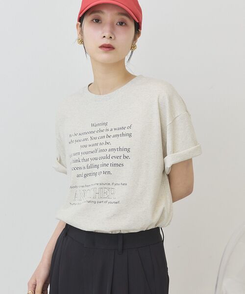 AMERICAN HOLIC(アメリカンホリック)の「メッセージロゴTシャツ(Tシャツ/カットソー・レディース・オフホワイト/チャコールグレー/ホワイト系その他・M/L)」の2枚目の写真