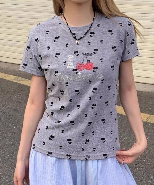 LAC-VERT(ラック・ヴェール)の「チェリー柄ラインストーンロゴT(Tシャツ/カットソー・レディース・ピンク/グレー・FREE)」の2枚目の写真
