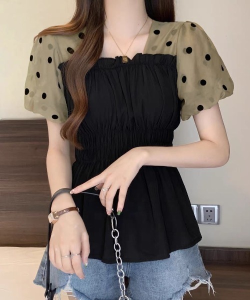 LADY LIKE(レディライク)の「ドット柄パフスリーブ切替えチュニック(シャツ/ブラウス・レディース・ブラック・M)」の5枚目の写真