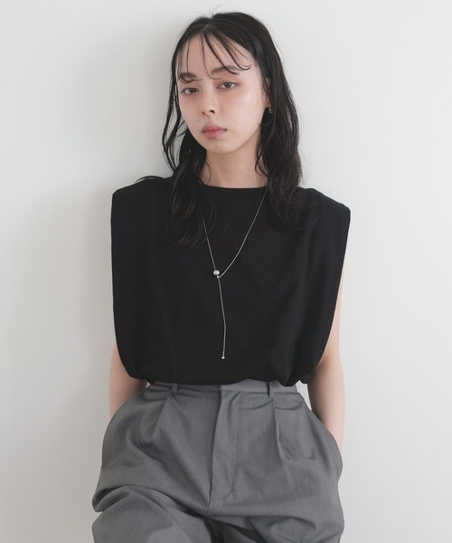 LIAN(リアン)の「【新色追加】ショルダータックトップス(Tシャツ/カットソー・レディース・ブラック/ブラウン/イエロー/オフホワイト・FREE)」の16枚目の写真