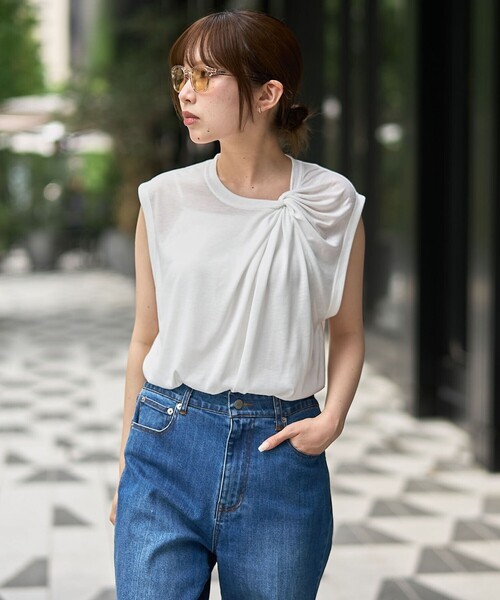 RONEL(ロネル)の「【RONEL】ツイストネックトップス(Tシャツ/カットソー・レディース・ブラウン/ホワイト/ブラック・FREE)」の6枚目の写真